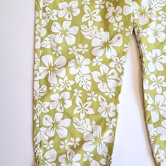 PATAGONIA Green White Floral Hawaiian Flat Front Capri Pants Size 8 Small - Picture 4 of 5